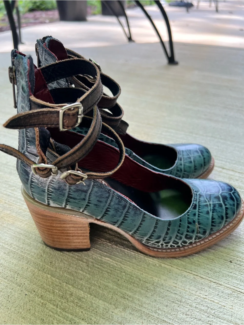 Freebird by Steven Teal Croc-Embossed Ankle-Strap Heels w/Brown Strap Shoes sz 6